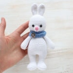 Заяц-обнимашка - схема вязания игрушки крючком